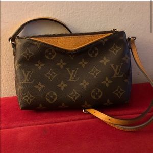 Louis Vuitton Pallas Uniform Bag